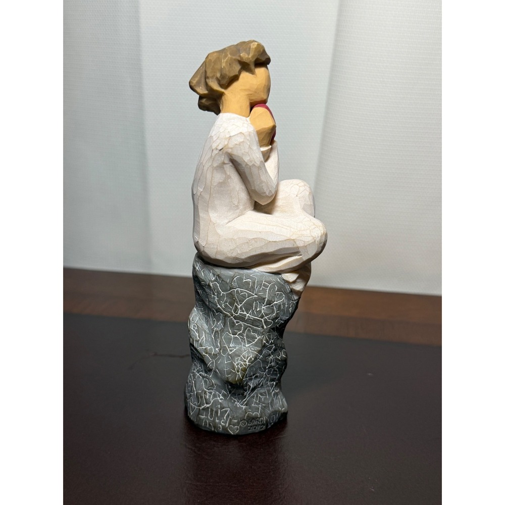 Willow Tree Always Figurine #27180 Susan Lordi Demdaco 6" Holding Red Heart - Picture 4 of 6